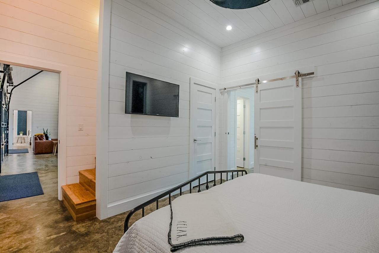 "The Barndo" 4Br Luxury Cabin, Hot Tub, Fire Pit, Bunks, Arcades, Playhouse! Broken Bow Buitenkant foto