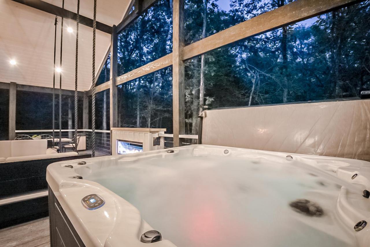 "The Barndo" 4Br Luxury Cabin, Hot Tub, Fire Pit, Bunks, Arcades, Playhouse! Broken Bow Buitenkant foto